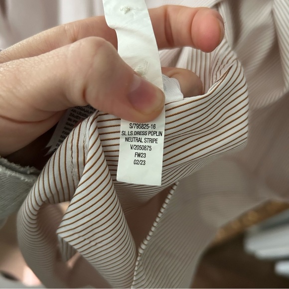 NWOT Banana Republic Striped Button Down Dress Shirt Tailored Slim Fit - Picture 3 of 6